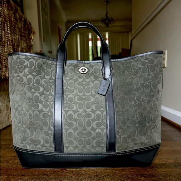 Brand New Cosch Bag. Never been worn!! - Picture 2 of 2